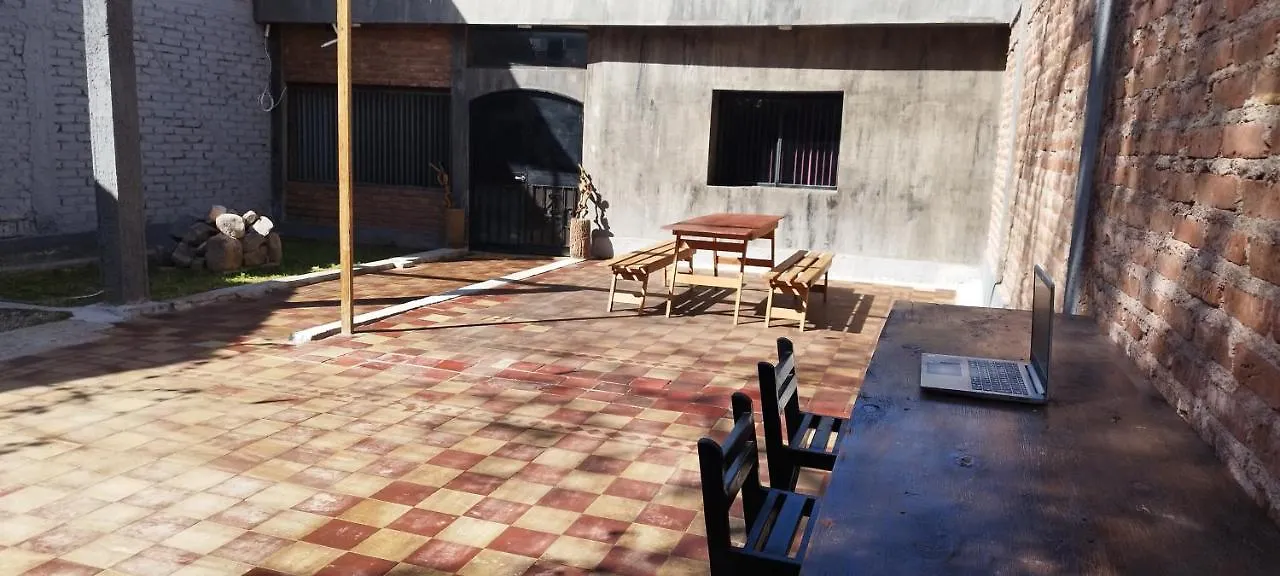 Habitación en casa particular Apartamento Casa Centrica Para 7 Personas Estacionamiento Gratuito Mendoza Argentina