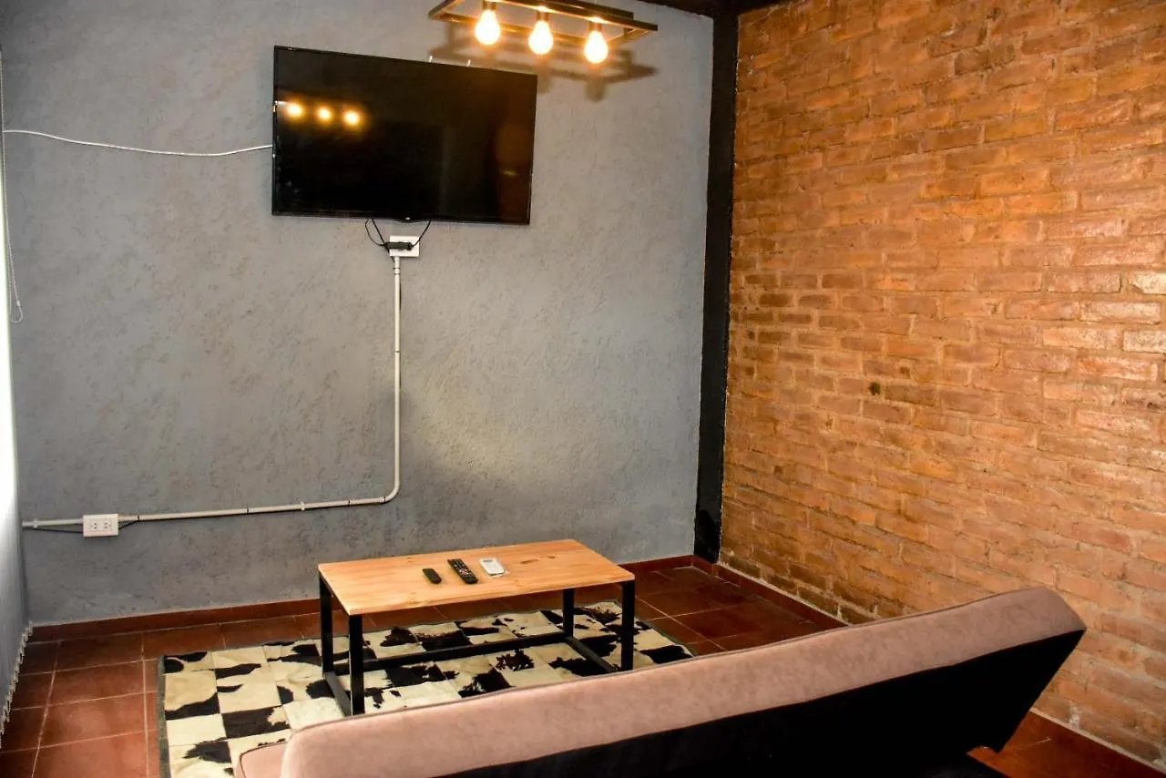 Casa Centrica Para 7 Personas Estacionamiento Gratuito Apartment Mendoza